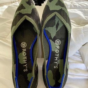 Rothy’s 7.5 points - green camo - EUC